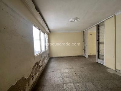 Casa de 5 alcobas en venta en Calasanz, Medellín, 360 m² · foto 19 de 20