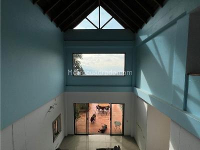 Casa de 4 alcobas en venta en Loma Del Escobero, Envigado, 360 m² · foto 11 de 20