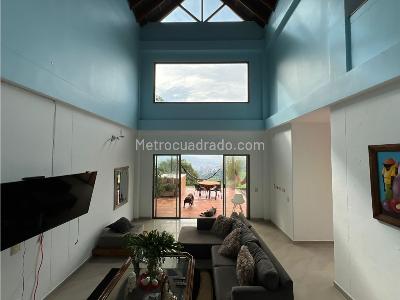 Casa de 4 alcobas en venta en Loma Del Escobero, Envigado, 360 m² · foto 12 de 20