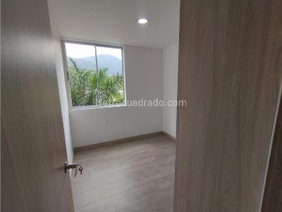Apartamento de 3 alcobas en venta en La Doctora, Sabaneta, 78 m² · foto 12 de 17
