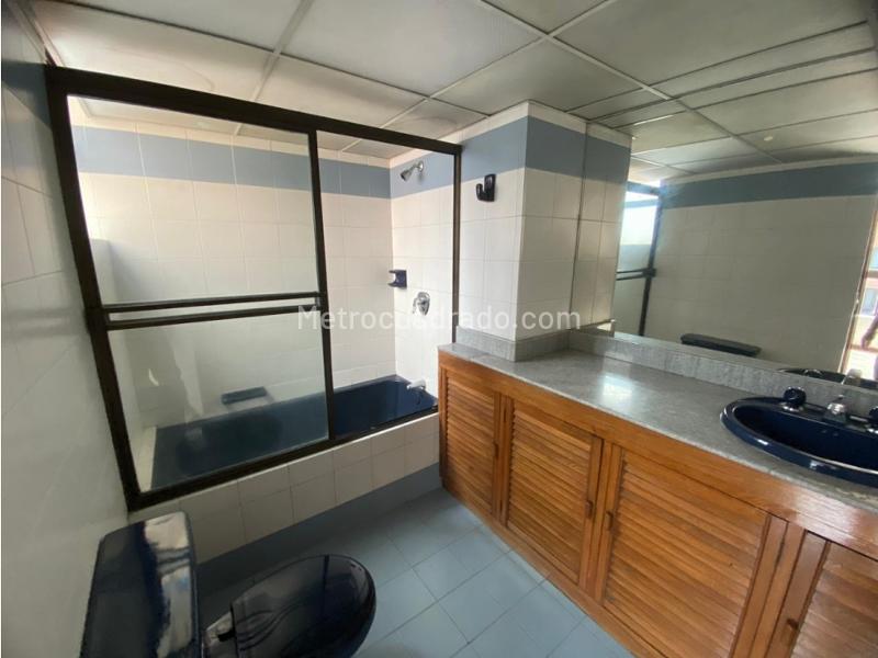 Spacious 5BR Penthouse in El Poblado - 7