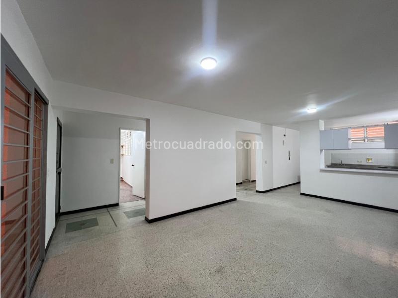 3BR Apartment in Laureles (2nd Floor) for Commercial or Home Use - 2