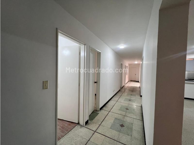 3BR Apartment in Laureles (2nd Floor) for Commercial or Home Use - 8