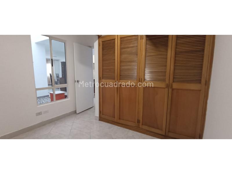 Commercial 3BR House in San Bernardo - 9