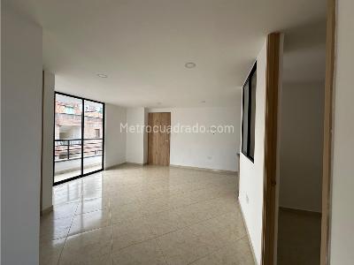 Apartamento de 3 alcobas en venta en Perez, Bello, 83 m² · foto 3 de 17