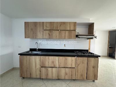 Apartamento de 3 alcobas en venta en Perez, Bello, 83 m² · foto 4 de 17
