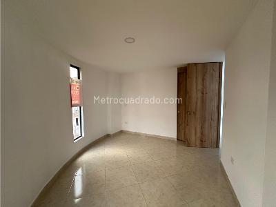 Apartamento de 3 alcobas en venta en Perez, Bello, 83 m² · foto 9 de 17