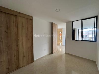 Apartamento de 3 alcobas en venta en Perez, Bello, 83 m² · foto 11 de 17