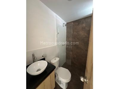 Apartamento de 3 alcobas en venta en Perez, Bello, 83 m² · foto 13 de 17