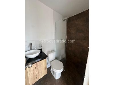 Apartamento de 3 alcobas en venta en Perez, Bello, 83 m² · foto 14 de 17