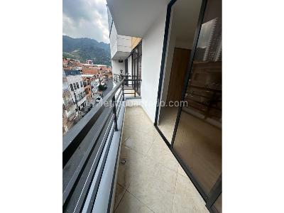 Apartamento de 3 alcobas en venta en Perez, Bello, 83 m² · foto 17 de 17