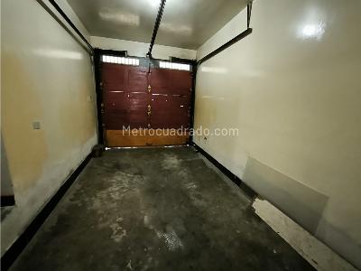 Casa de 5 alcobas en venta en Boston, Medellín, 238 m² · foto 3 de 20