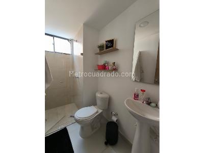 Apartamento de 2 alcobas en venta en Niquia, Bello, 70 m² · foto 15 de 20