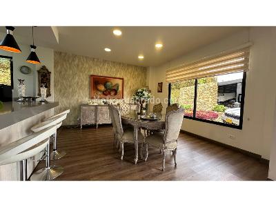 Casa de 3 alcobas en venta en Alto Del Escobero, Envigado, 1300 m² · foto 3 de 20