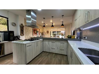 Casa de 3 alcobas en venta en Alto Del Escobero, Envigado, 1300 m² · foto 14 de 20
