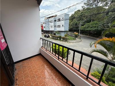 Casa de 4 alcobas en arriendo en El Velodromo, Medellín, 117 m² · foto 4 de 16