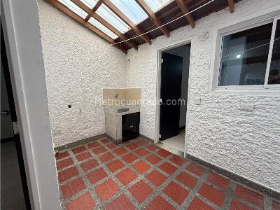 Casa de 4 alcobas en arriendo en El Velodromo, Medellín, 117 m² · foto 9 de 16