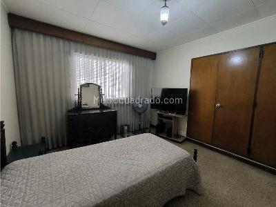 Apartamento de 4 alcobas en venta en Estadio, Medellín, 194 m² · foto 14 de 20