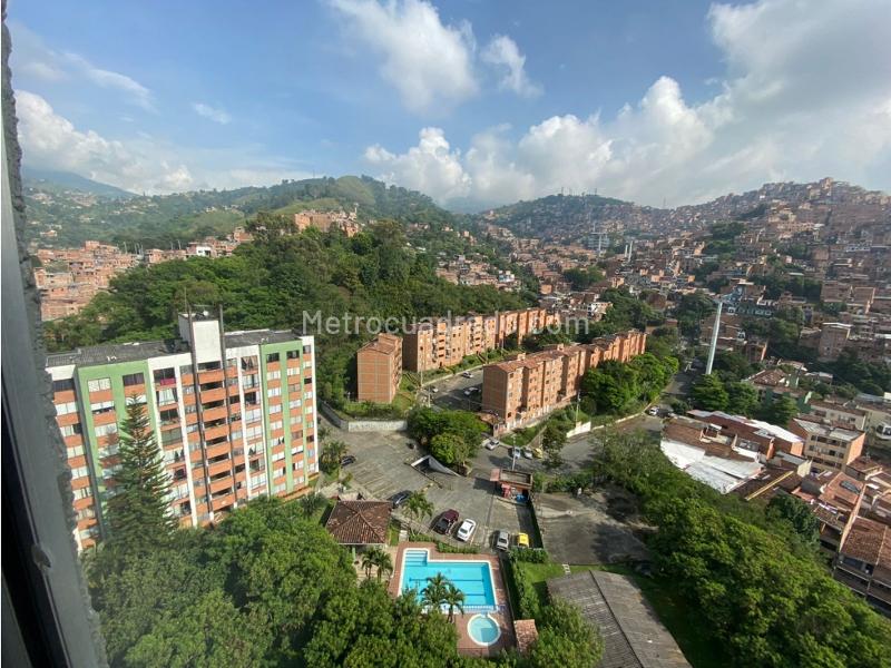 2BR Apartment for Rent in Santa Lucía (12th Floor) - 2