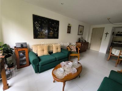 Apartamento de 2 alcobas en venta en El Poblado, Medellín, 64 m² · foto 5 de 15