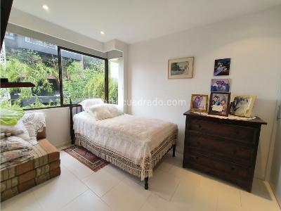 Apartamento de 2 alcobas en venta en El Poblado, Medellín, 64 m² · foto 11 de 15