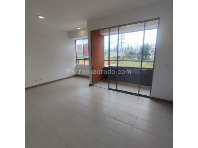 Apartamento de 3 alcobas en venta en San Nicolas, Rionegro, 78 m² · foto 3 de 19