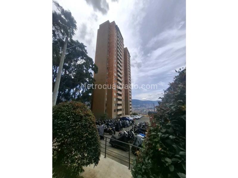 Apartamento de 3 Alcobas con Diseño Inteligente en Robledo - 2