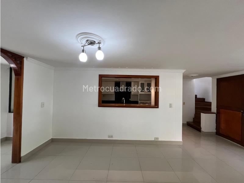 Spacious 4BR Family House in Belen - 5