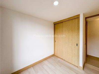 Apartamento en venta en Loma Del Indio, Medellín · foto 12 de 19