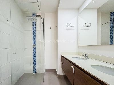 Apartamento en venta en Loma Del Indio, Medellín · foto 14 de 19