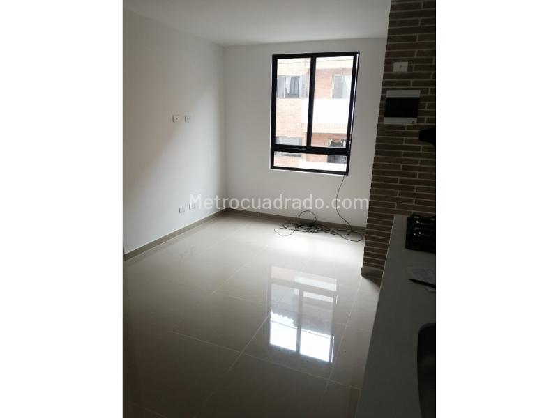 2BR Apartment in Los Naranjos (40 m²) - 3