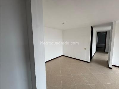 Apartamento de 2 alcobas en arriendo en La Aguacatala, Medellín, 76 m² · foto 4 de 18