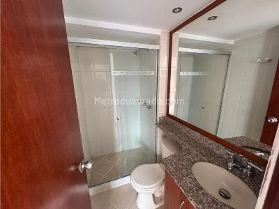 Apartamento de 2 alcobas en arriendo en La Aguacatala, Medellín, 76 m² · foto 6 de 18