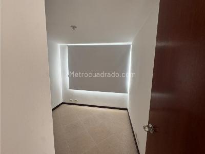 Apartamento de 2 alcobas en arriendo en La Aguacatala, Medellín, 76 m² · foto 9 de 18