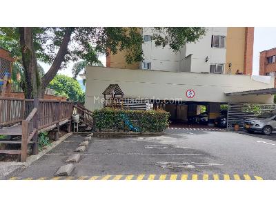 Apartamento de 2 alcobas en arriendo en La Aguacatala, Medellín, 76 m² · foto 15 de 18