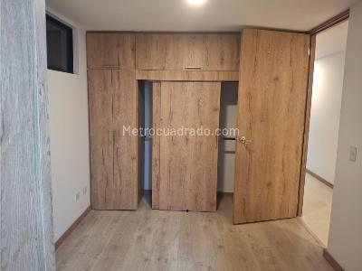 Apartamento de 2 alcobas en venta en Niquia, Bello, 52 m² · foto 9 de 17
