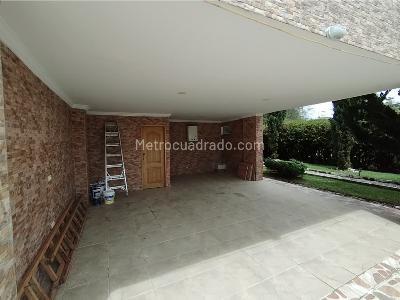 Casa de 5 alcobas en venta en Llanogrande, Rionegro · foto 3 de 20