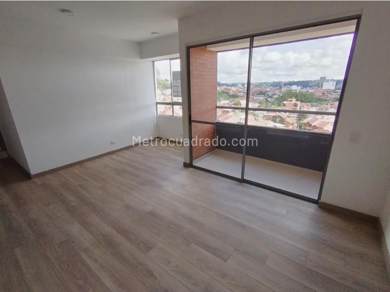 1BR Apartment in San Nicolas (77 m²) - 5