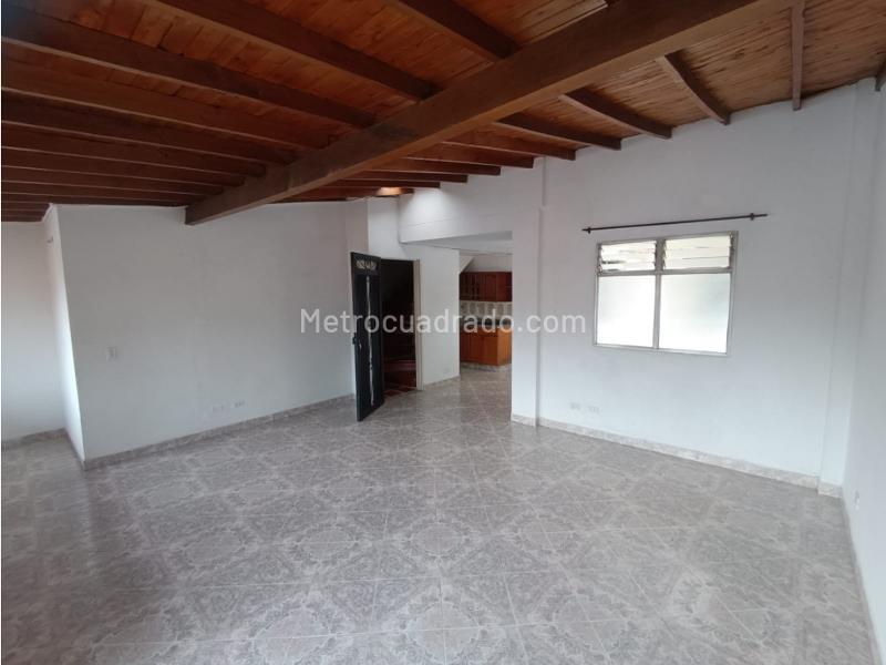 Apartamento Amplio de 4 Alcobas en Guayabal - 4