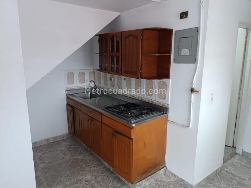 Apartamento Amplio de 4 Alcobas en Guayabal - 9