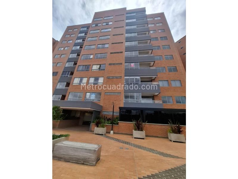 3BR Apartment in San Nicolas (65 m²)