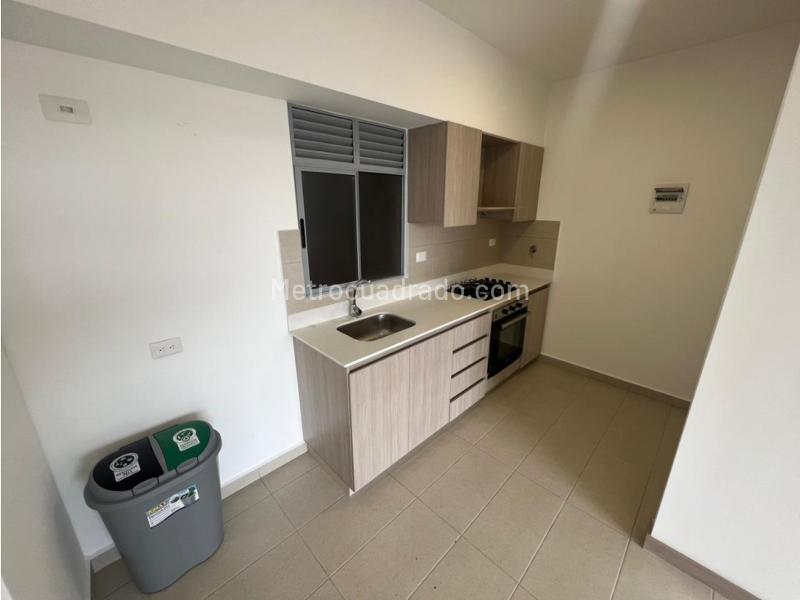2BR Apartment in San Nicolas (68 m²) - 2
