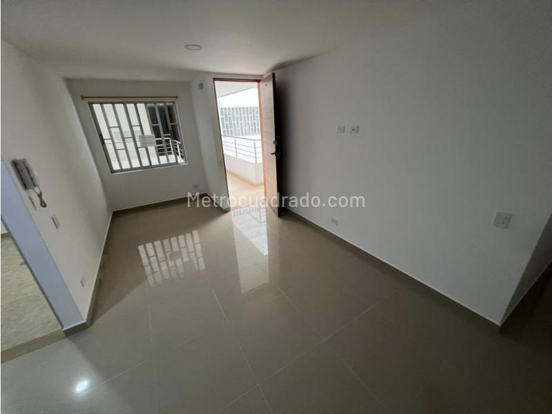 2BR Apartment in Campo Santander (40 m²) - 4