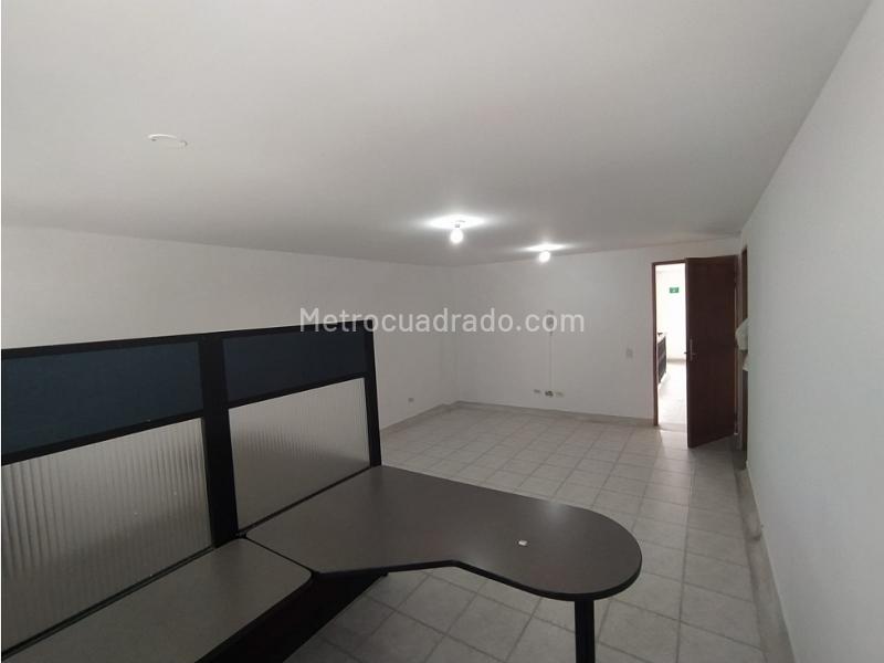 Oficina en Arriendo, Cerca Parque Principal Sector Tortas Las Negras Cerca Terminal De Rionegro, Rionegro - Más