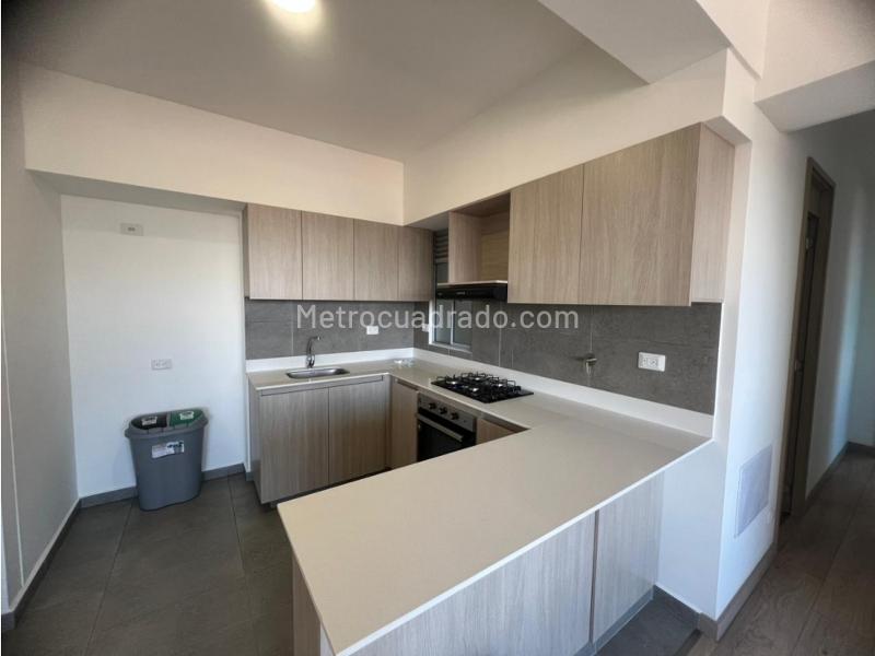 2BR Apartment in San Nicolas (80 m²) - 3