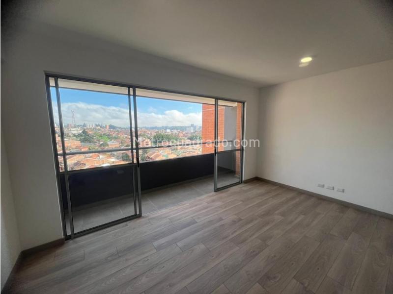 2BR Apartment in San Nicolas (80 m²) - 4