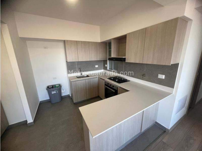 2BR Apartment in San Nicolas (80 m²) - 3