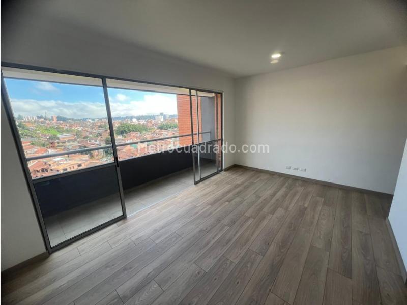 2BR Apartment in San Nicolas (80 m²) - 4