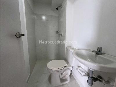 Apartamento de 3 alcobas en venta en El Trapiche, Bello, 55 m² · foto 15 de 16