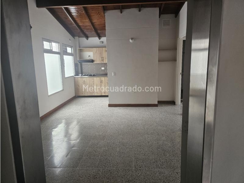 Apartamento Acogedor de 2 Alcobas en Rosales - 2
